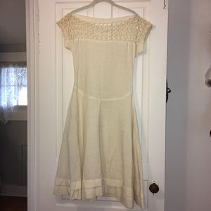 Adorable Vintage Cream Crocheted Back Flare Dress!
